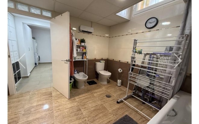 Revente - Town House -
Orihuela Costa - La Florida