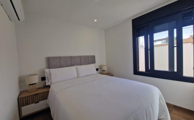 Resale - Villa -
Torrevieja - Los Balcones - Los Altos del Edén