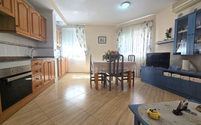 Revente - Appartement -
Torrevieja - Playa del Cura