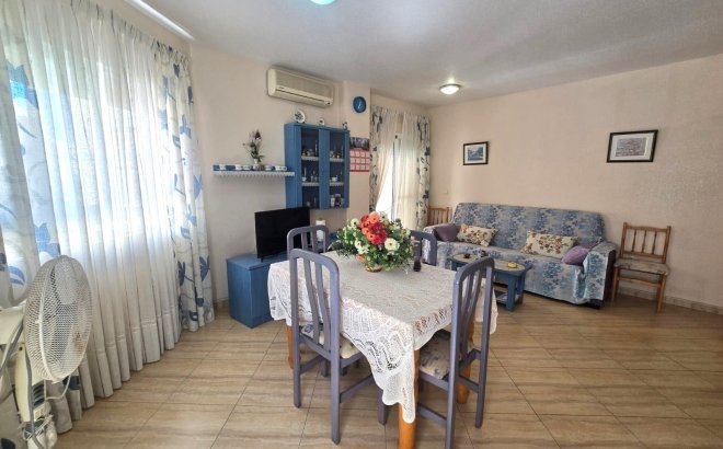 Revente - Appartement -
Torrevieja - Playa del Cura