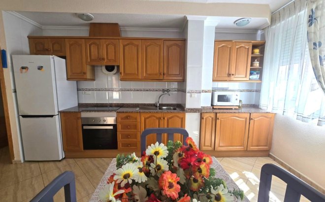Revente - Appartement -
Torrevieja - Playa del Cura
