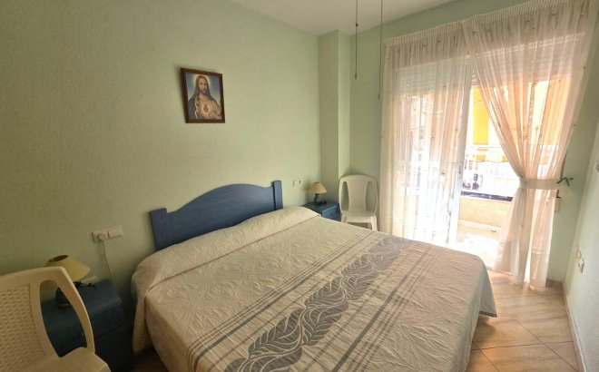 Revente - Appartement -
Torrevieja - Playa del Cura