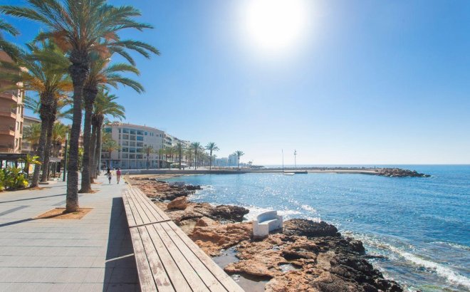 Revente - Appartement -
Torrevieja - Playa del Cura