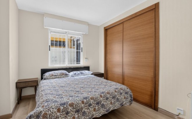 Resale - Town House -
Torrevieja - Costa Blanca