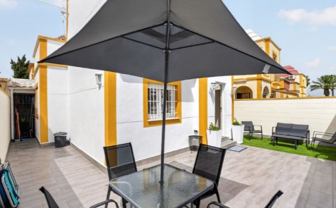 Resale - Town House -
Torrevieja - Costa Blanca