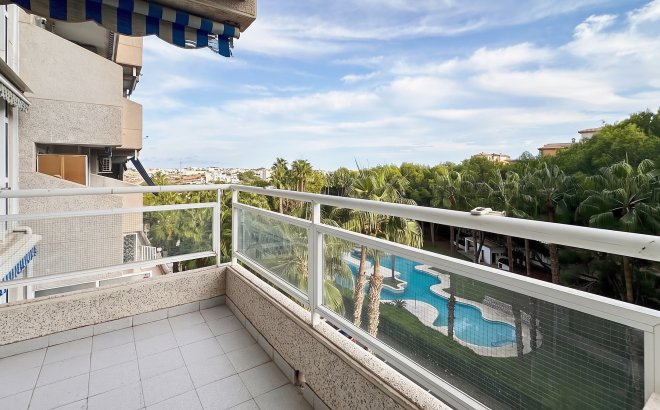 Revente - Appartement -
Orihuela Costa - Costa Blanca