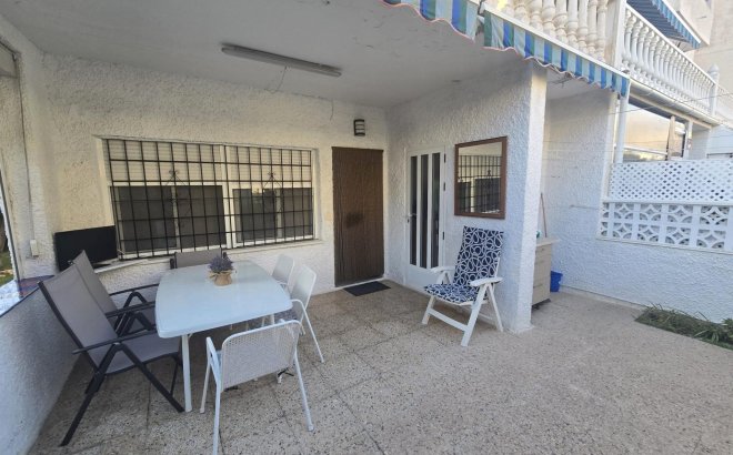 Resale - Dúplex -
Torrevieja - Habaneras
