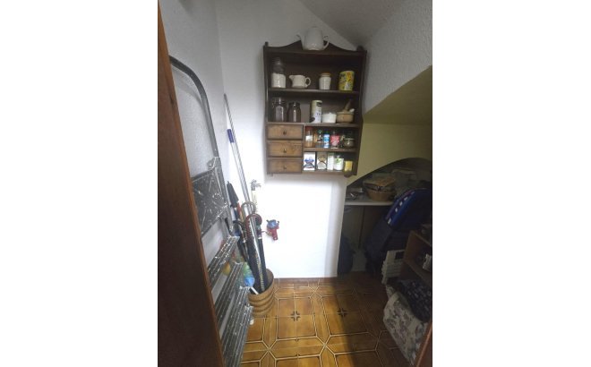 Resale - Dúplex -
Torrevieja - Habaneras