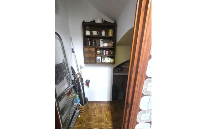 Resale - Dúplex -
Torrevieja - Habaneras