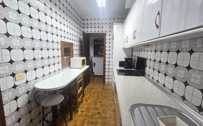 Resale - Dúplex -
Torrevieja - Habaneras