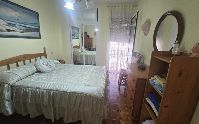 Resale - Dúplex -
Torrevieja - Habaneras
