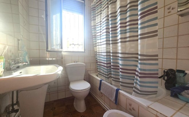 Resale - Dúplex -
Torrevieja - Habaneras