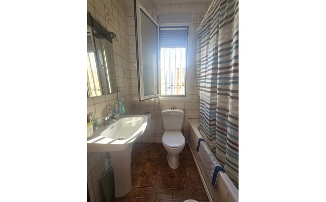 Resale - Dúplex -
Torrevieja - Habaneras