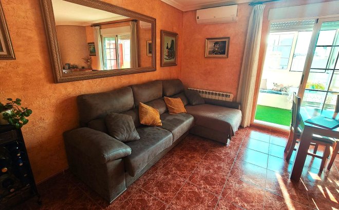 Resale - Apartment -
Torrevieja - Centro
