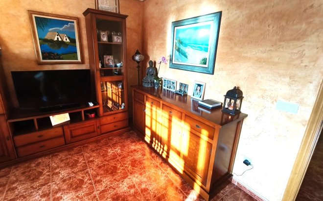 Resale - Apartment -
Torrevieja - Centro