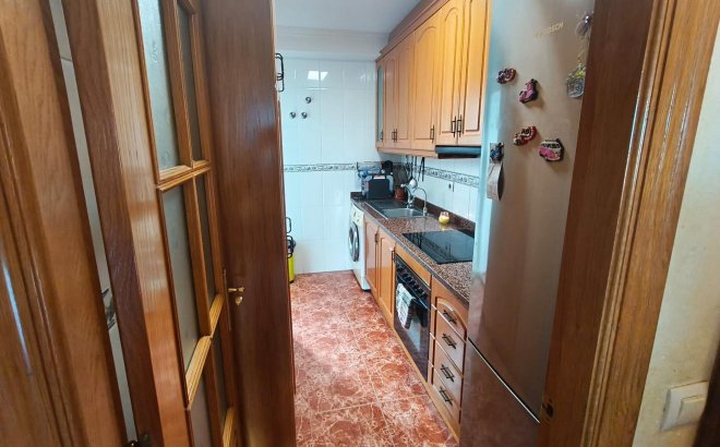 Resale - Apartment -
Torrevieja - Centro