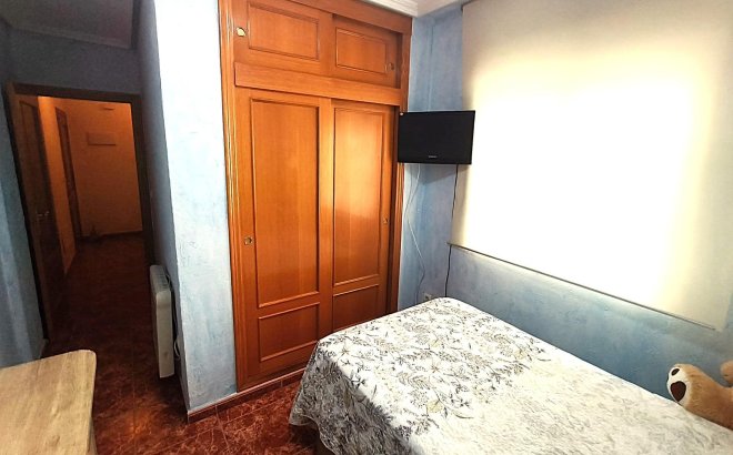 Resale - Apartment -
Torrevieja - Centro