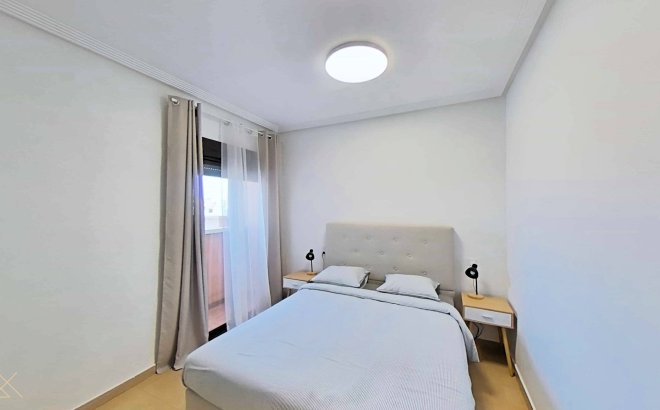 Revente - Appartement -
Orihuela Costa - Lomas de Cabo Roig