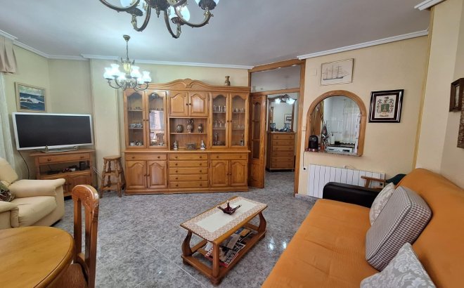 Resale - Apartment -
Torrevieja - Playa de los Locos