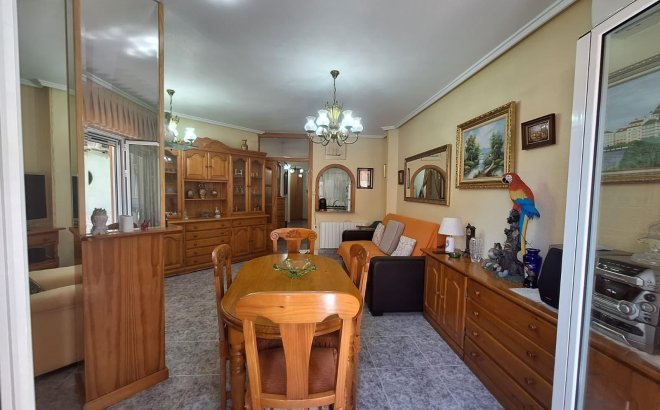 Resale - Apartment -
Torrevieja - Playa de los Locos