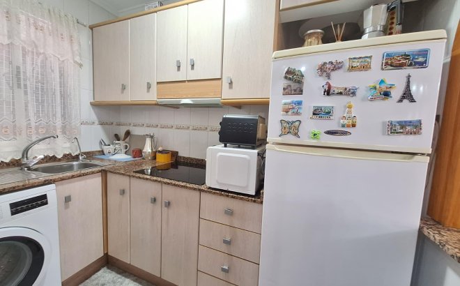 Resale - Apartment -
Torrevieja - Playa de los Locos
