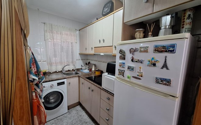 Resale - Apartment -
Torrevieja - Playa de los Locos