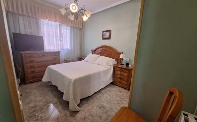 Resale - Apartment -
Torrevieja - Playa de los Locos