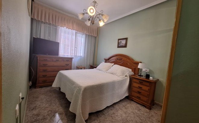 Resale - Apartment -
Torrevieja - Playa de los Locos