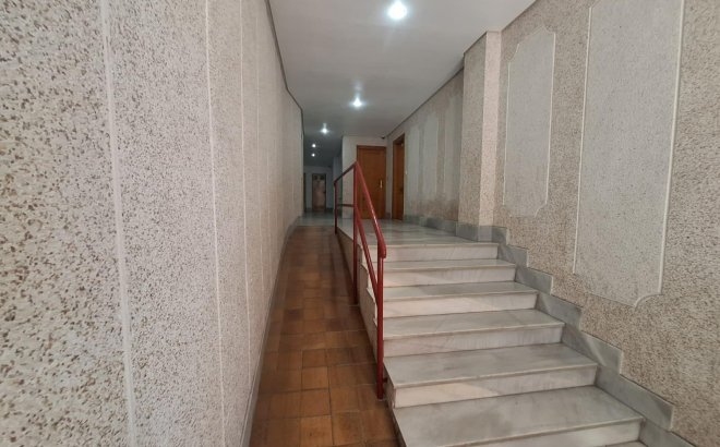 Resale - Apartment -
Torrevieja - Playa de los Locos