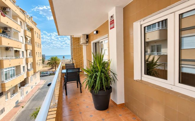 Revente - Appartement -
Torrevieja - Playa del Cura