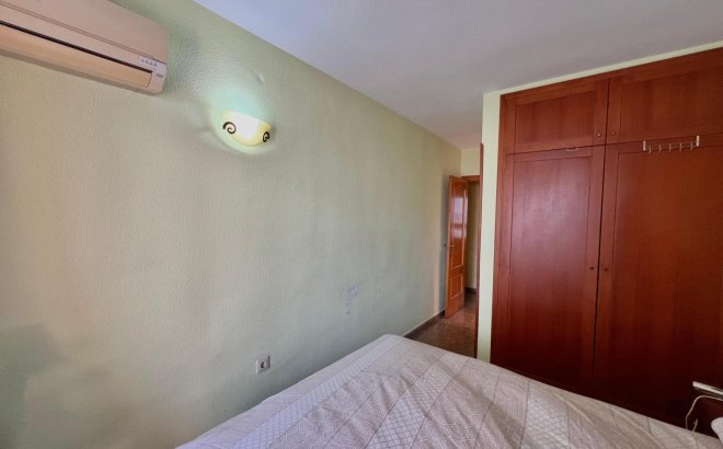 Resale - Apartment -
Torrevieja - Puerto Deportivo