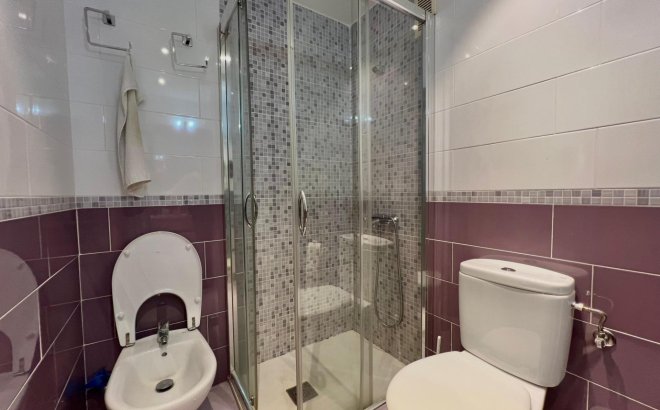 Resale - Apartment -
Torrevieja - Puerto Deportivo