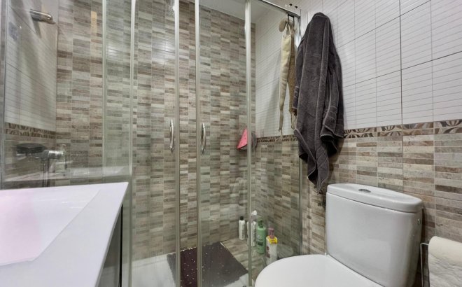 Resale - Apartment -
Torrevieja - Puerto Deportivo