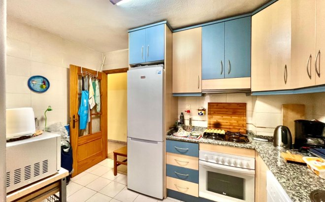 Resale - Apartment -
Torrevieja - Puerto Deportivo