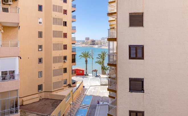 Revente - Appartement -
Torrevieja - Playa del Cura