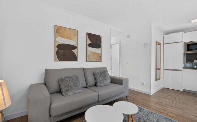 Resale - Apartment -
Villamartin - Costa Blanca
