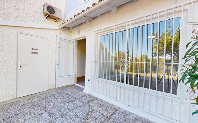 Resale - Apartment -
Villamartin - Costa Blanca
