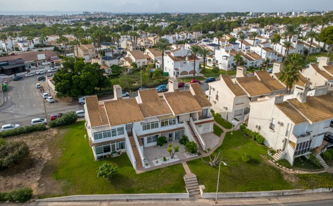 Resale - Apartment -
Villamartin - Costa Blanca