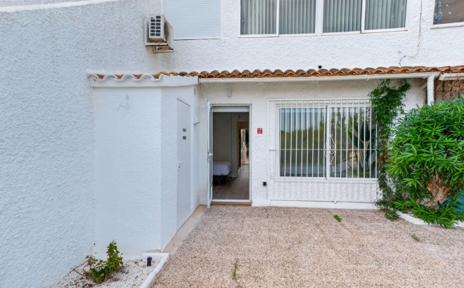 Resale - Apartment -
Villamartin - Costa Blanca