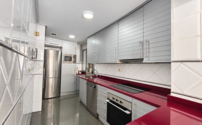 Revente - Appartement -
Torrevieja - Costa Blanca