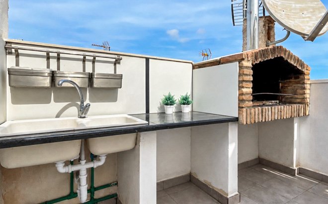 Resale - Bungalow -
Torrevieja - Costa Blanca