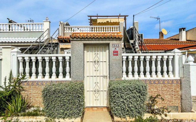 Resale - Bungalow -
Torrevieja - Costa Blanca