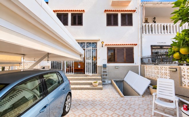 Resale - Town House -
Torrevieja - Costa Blanca