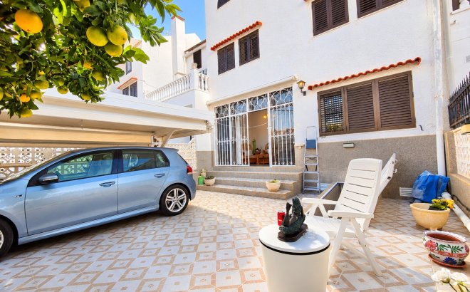 Resale - Town House -
Torrevieja - Costa Blanca