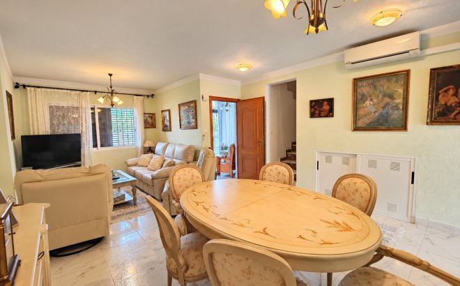 Resale - Town House -
Torrevieja - Costa Blanca