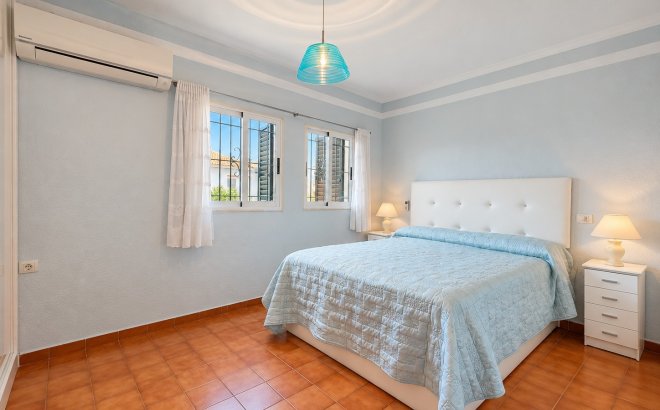 Resale - Town House -
Torrevieja - Costa Blanca