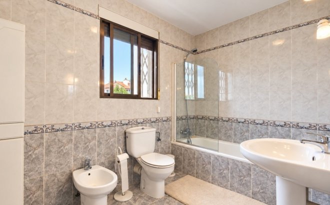 Resale - Town House -
Torrevieja - Costa Blanca