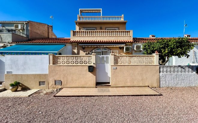 Revente - Town House -
Torrevieja - Costa Blanca
