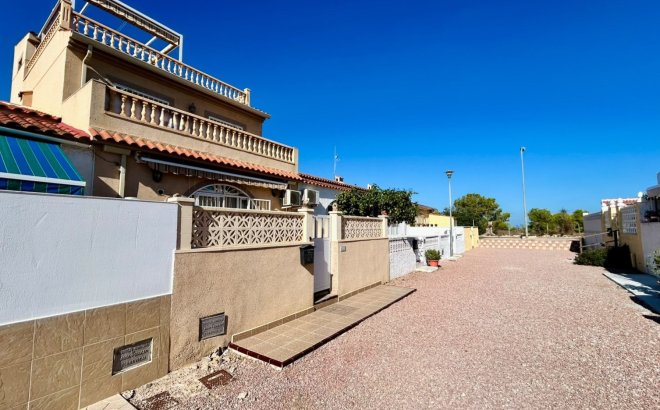 Revente - Town House -
Torrevieja - Costa Blanca