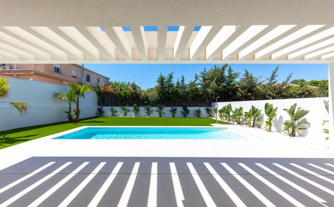 Resale - Villa -
Torrevieja - Costa Blanca